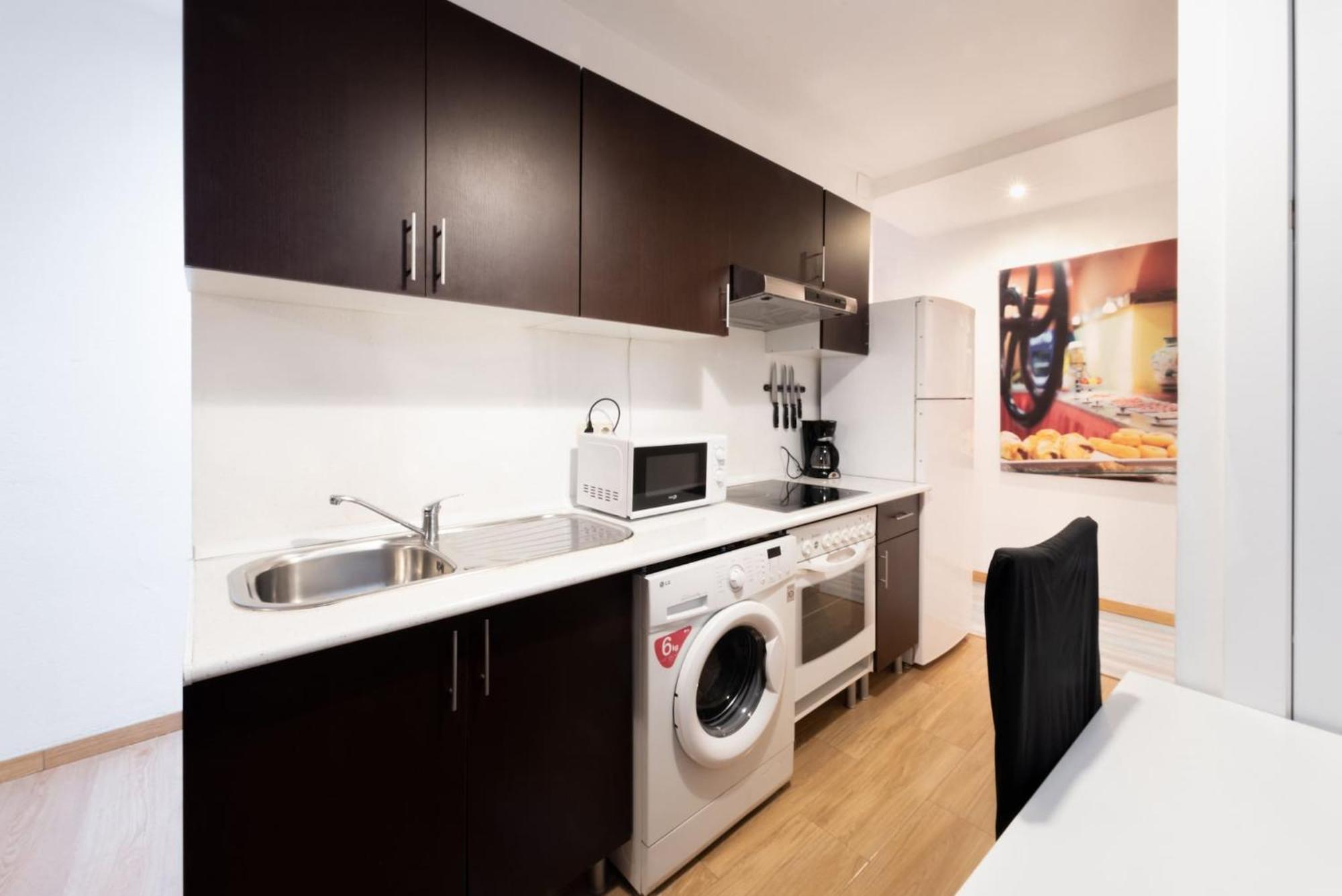 Apartamentos Day Madrid Santo Domingo Centro Gran Via Sol Malasana Экстерьер фото